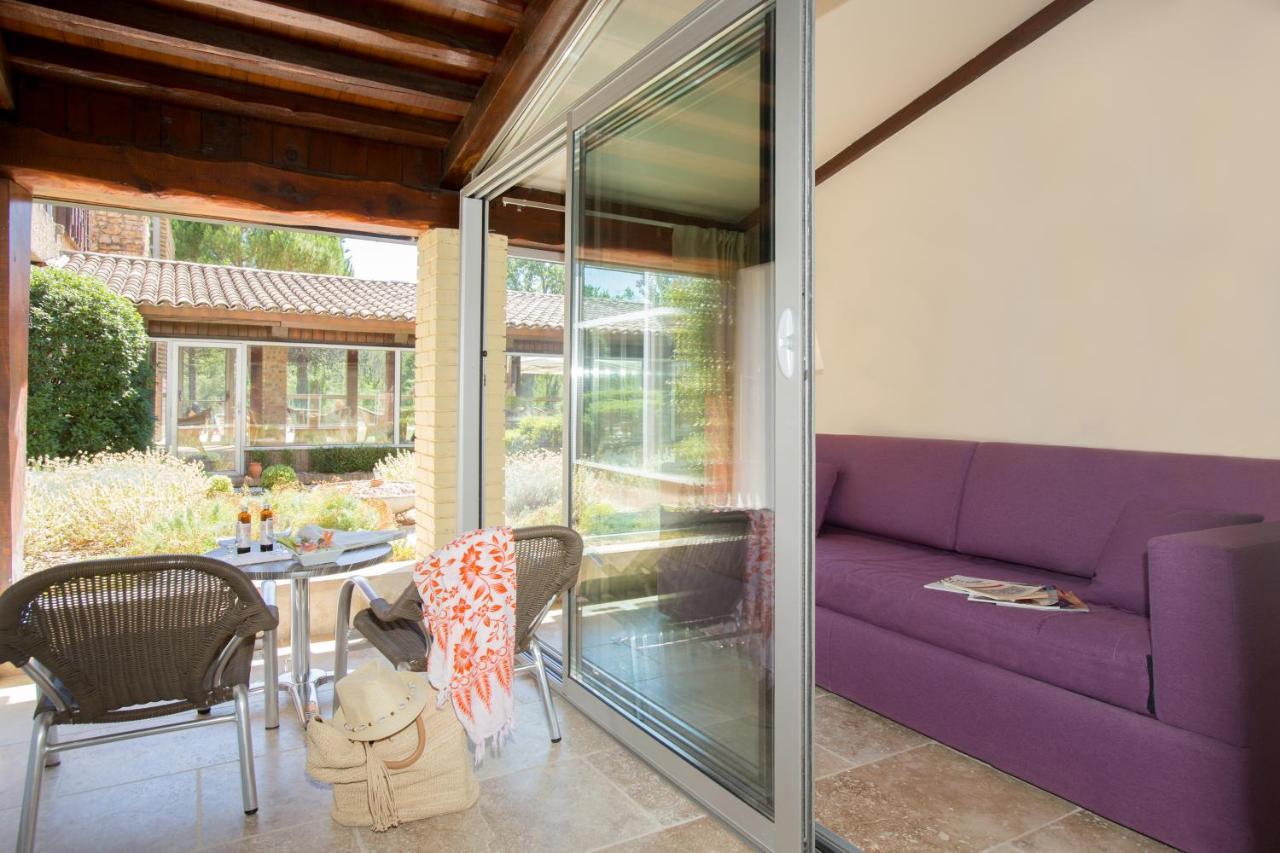 Ulvf Castel Luberon Hotel 3*